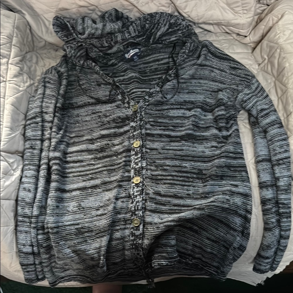 Women's Black and Gray Sweater